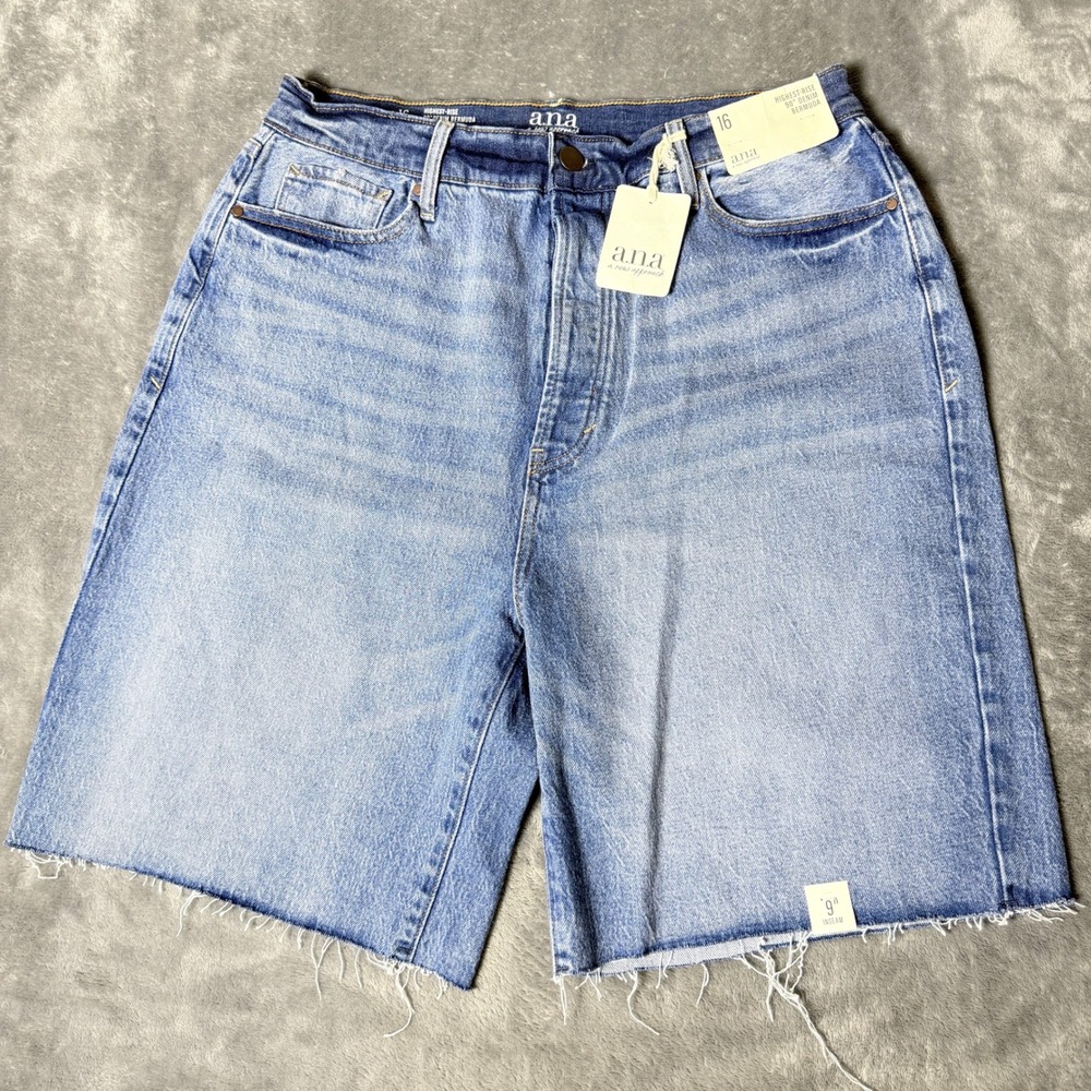 ANA  Womens Size 16 Highest-Rise 90s Denim Bermuda Shorts Light Wash NWT New